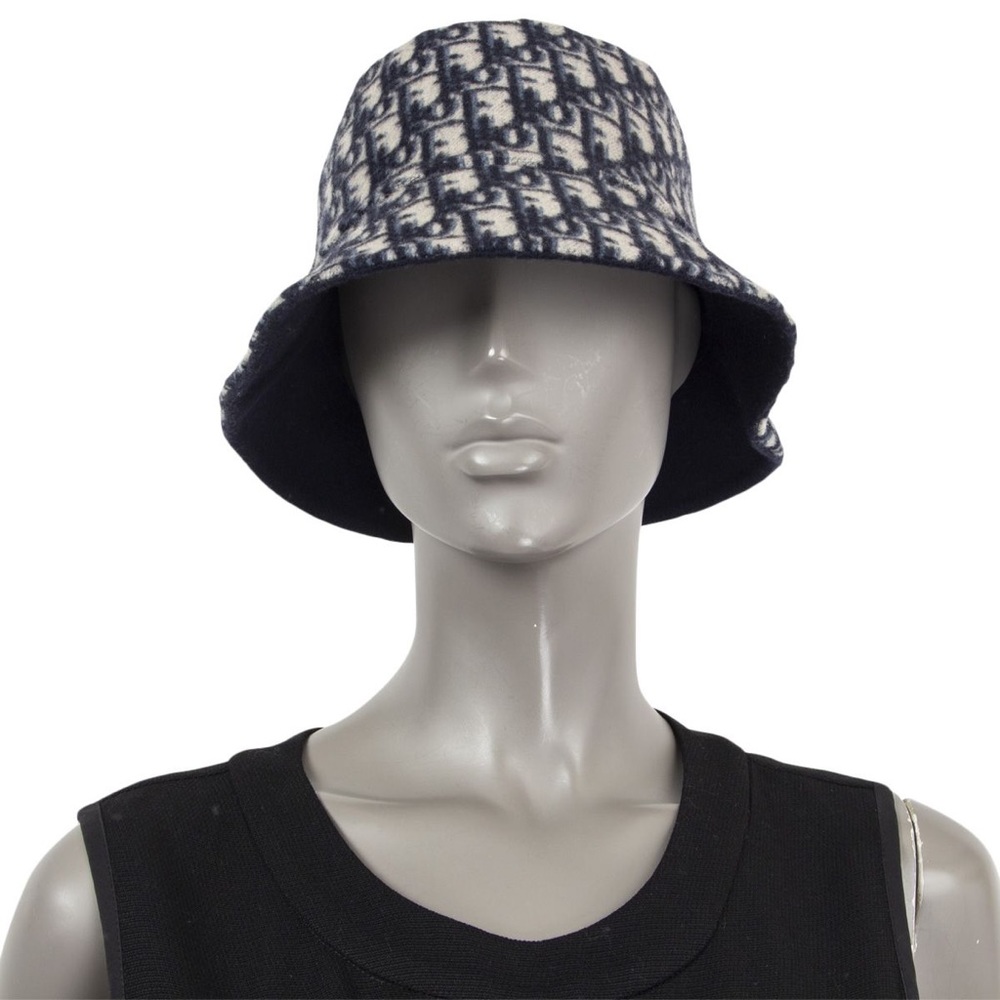 Christian Dior Oblique Reversible Small Brim Bucket Hat Wool Navy 57